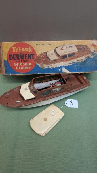 Cabin Cruiser