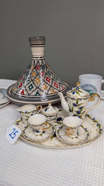 Mixed Crockery