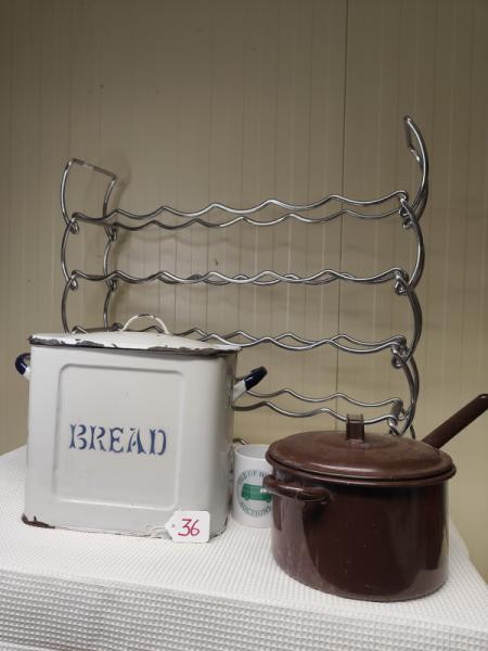 Mixed Kitchenalia