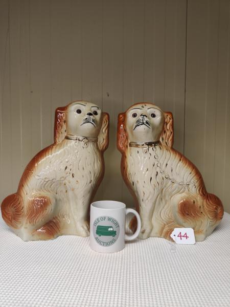 Mantle Dogs