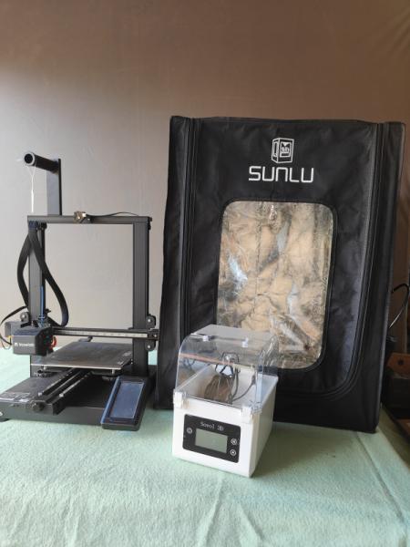 3 D Printer and Accessories